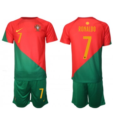 Maillot de foot le Portugal Cristiano Ronaldo #7 Domicile enfant Monde 2022 Manches Courte (+ pantalon court)